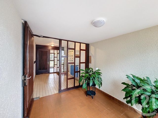 Appartement F3 à vendre - 3 pièces - 67.83 m2 - SENS - 89 - BOURGOGNE - Century 21 Martinot Immobilier