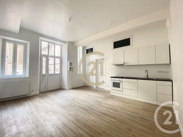 Appartement F2 à louer - 2 pièces - 45.0 m2 - SENS - 89 - BOURGOGNE - Century 21 Martinot Immobilier